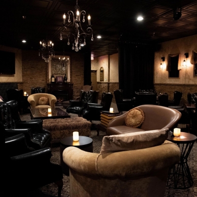 Monroe's Legends Steakhouse - Red Light interior 1